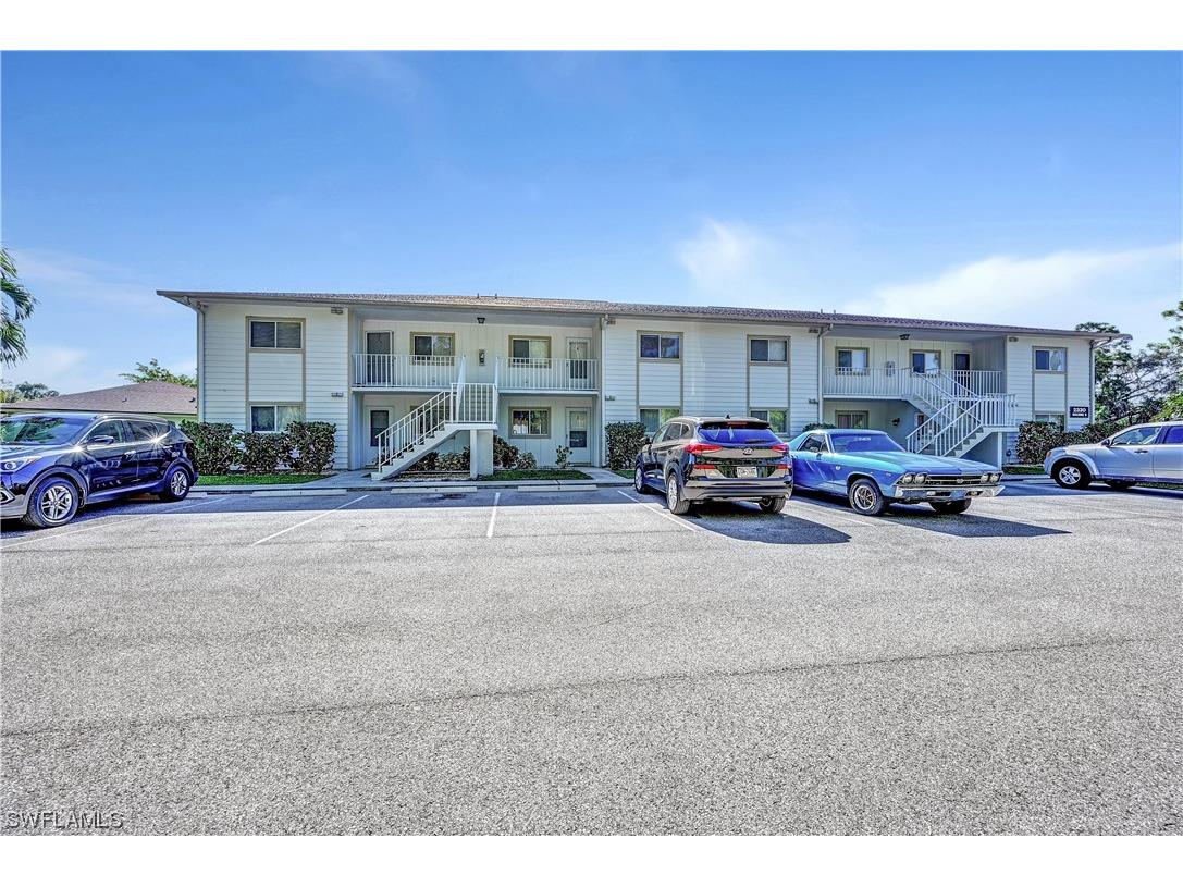 2330 Naples Trace Circle #9-905 Naples FL 34109 223074154 image1