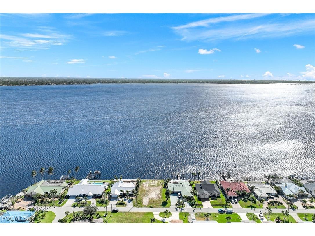 2330 SE 28th Street Cape Coral FL 33904 2026010304 image1