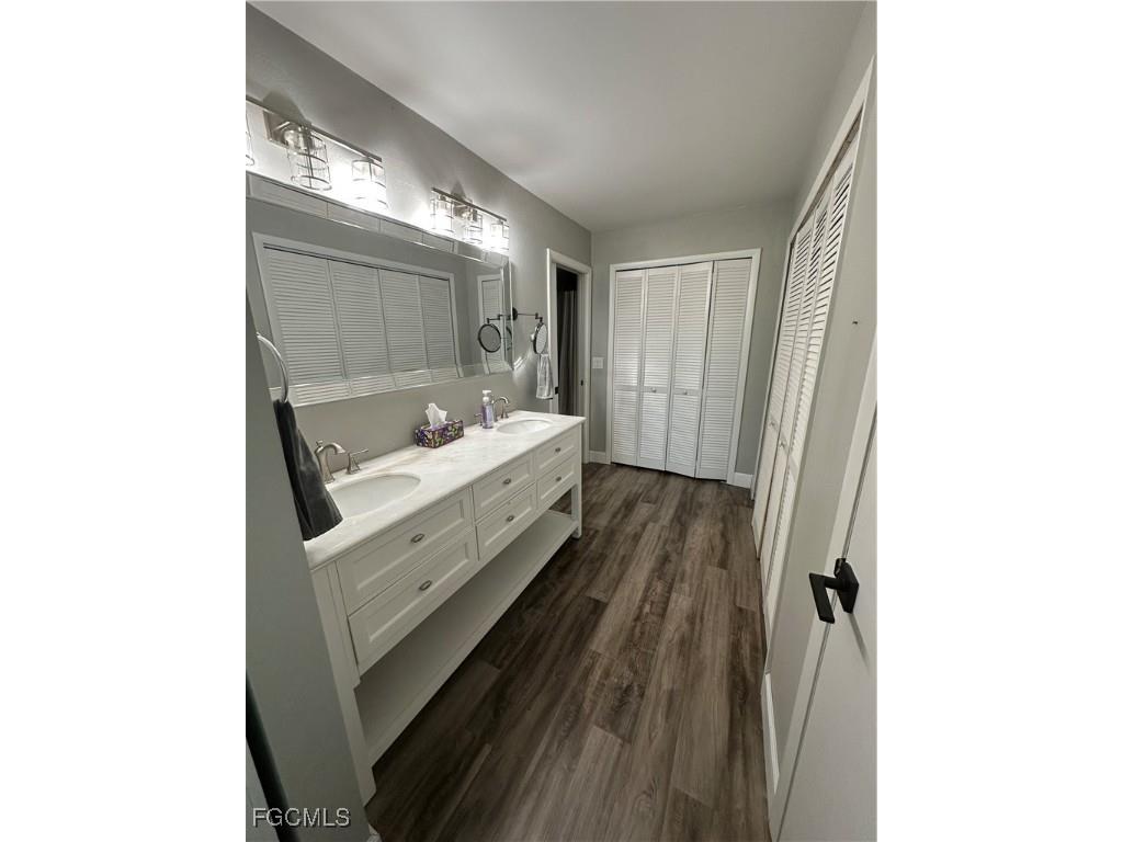 2330 SE 8th Terrace Cape Coral FL 33990 2025021641 image11