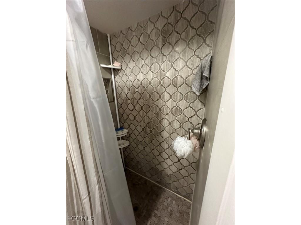 2330 SE 8th Terrace Cape Coral FL 33990 2025021641 image14