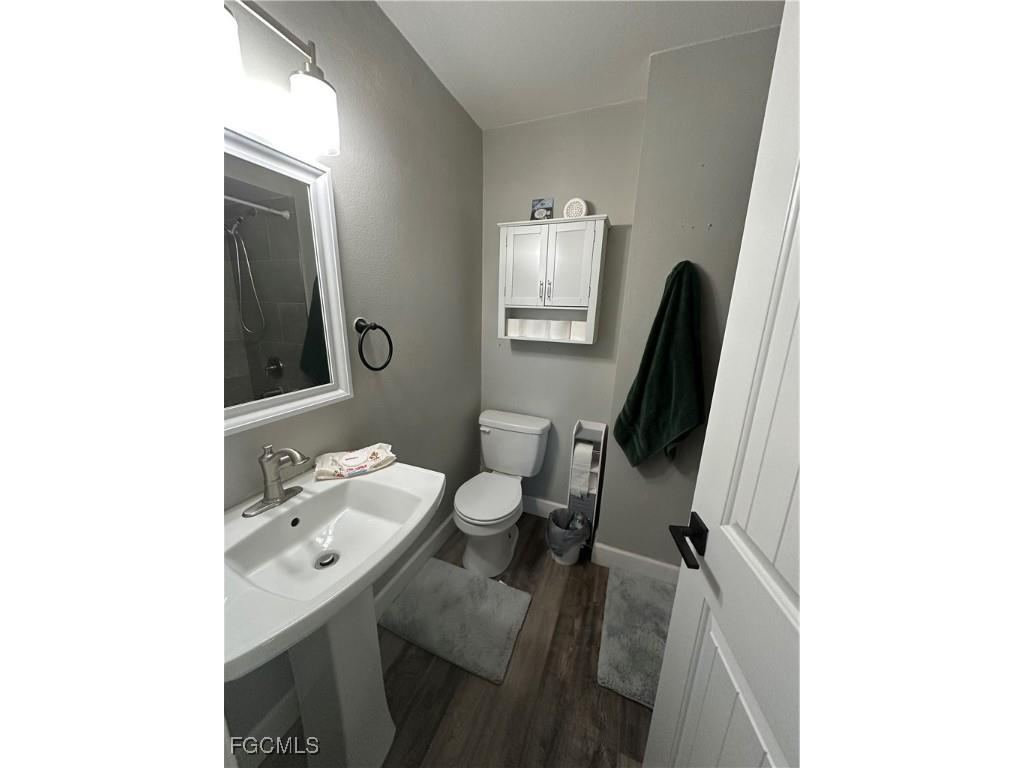 2330 SE 8th Terrace Cape Coral FL 33990 2025021641 image17