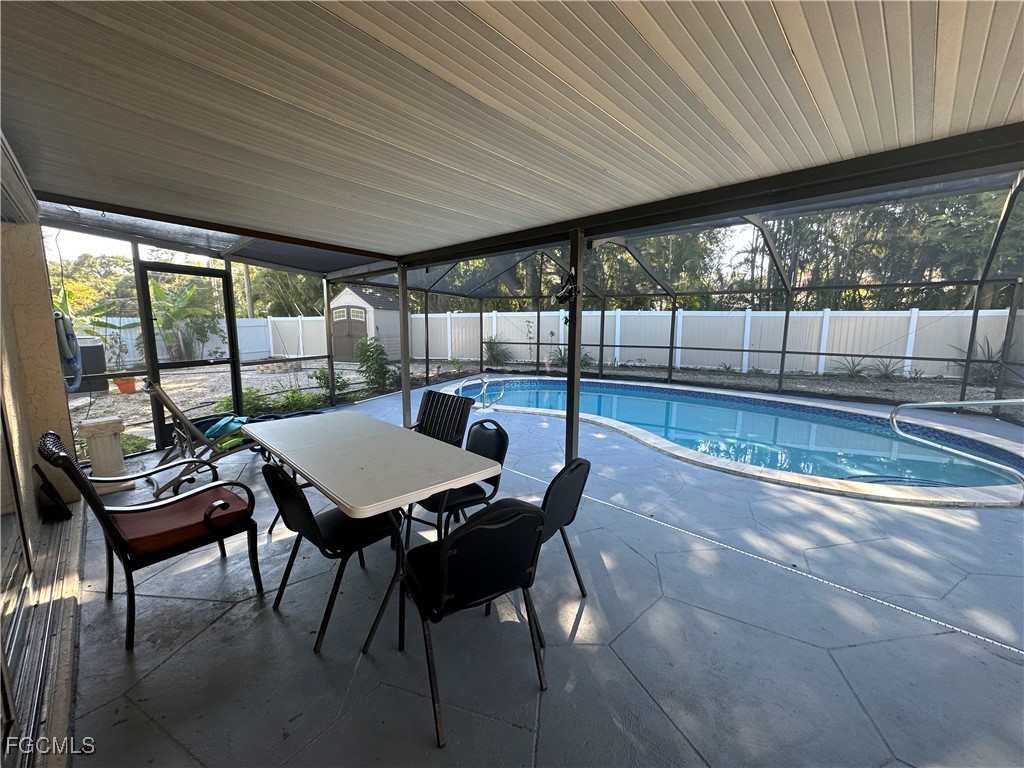 2330 SE 8th Terrace Cape Coral FL 33990 2025021641 image23