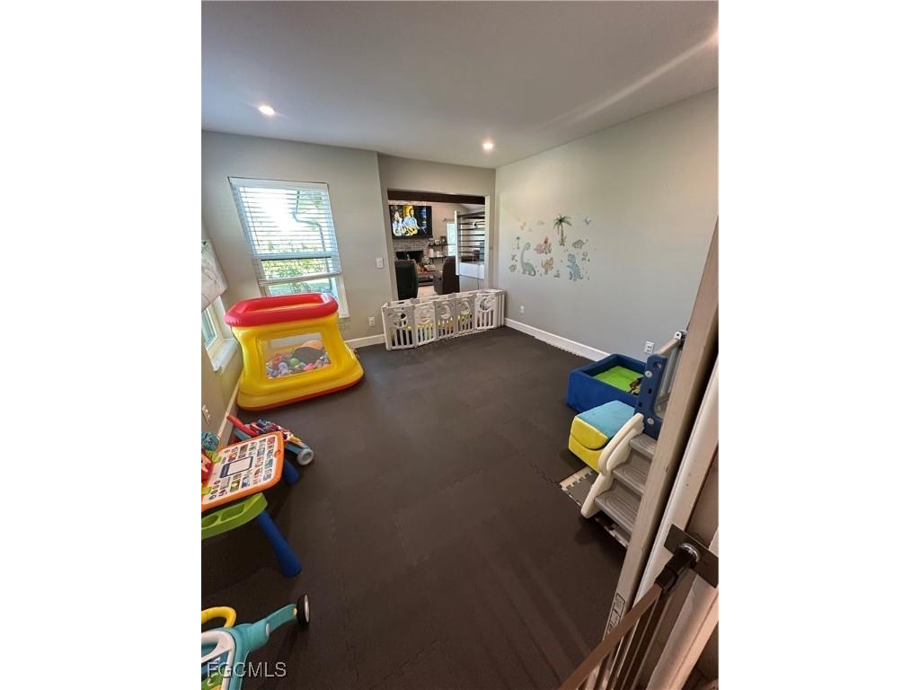 2330 SE 8th Terrace Cape Coral FL 33990 2025021641 image8