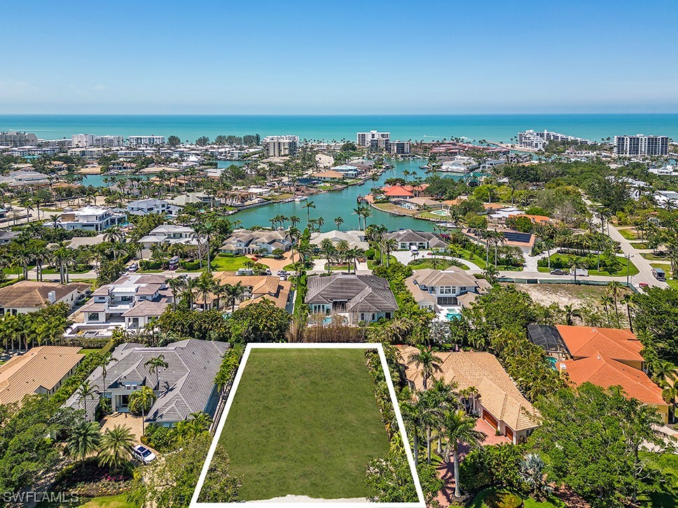 2331 Crayton Road Naples FL 34103 223027177 image1