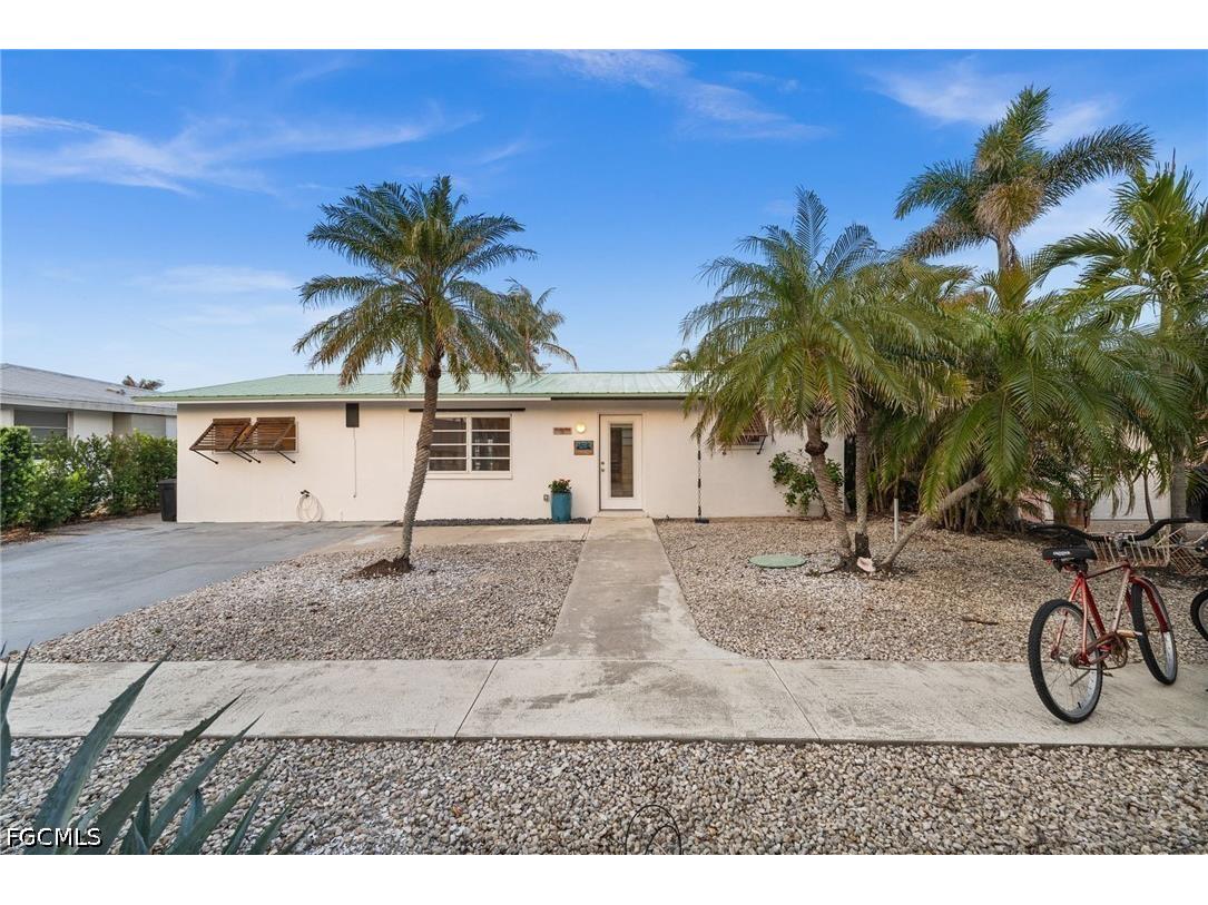 2331 Lemon Street Saint James City FL 33956 2026015735 image3