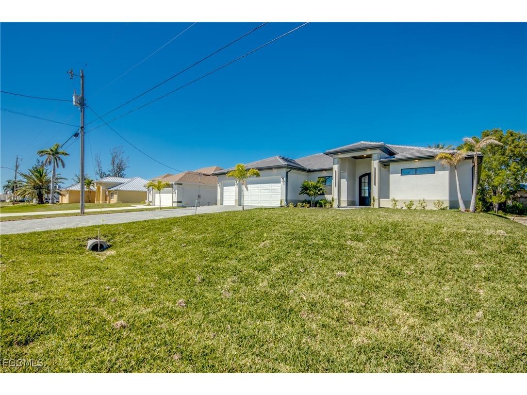 2332 NW 35th Place Cape Coral FL 33993 2025019244 image32