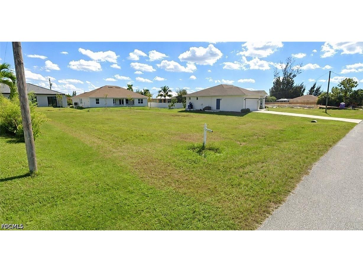 2333 NW 36th Avenue Cape Coral FL 33993 2026028081 image1