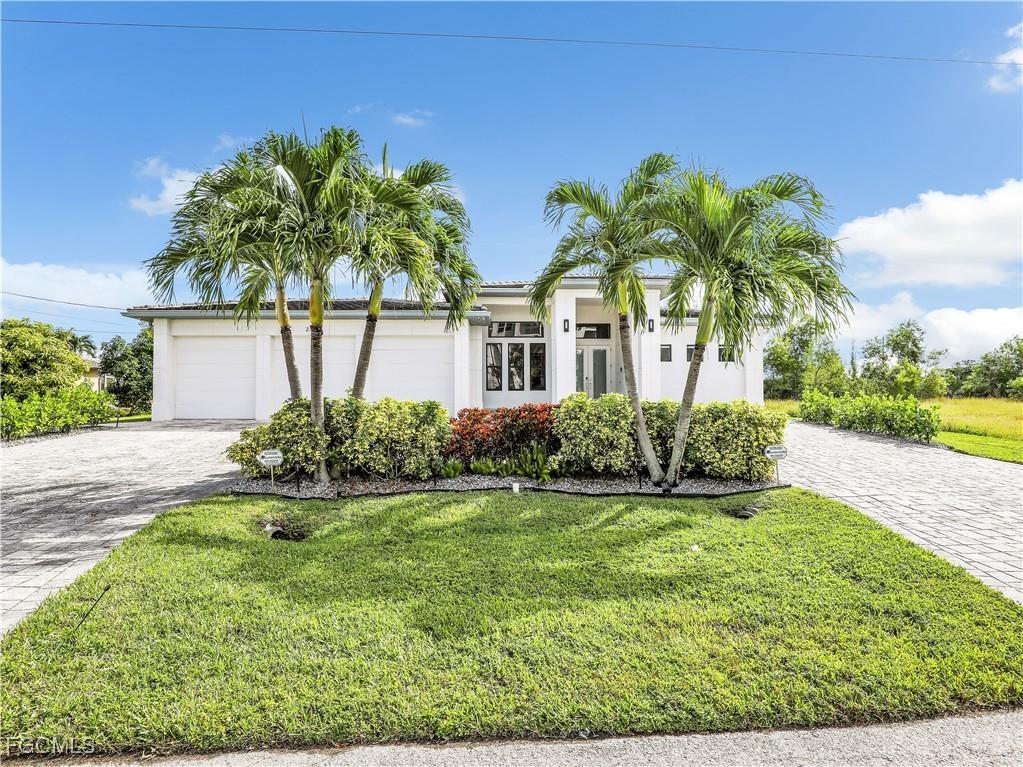 2333 SW 21st Avenue Cape Coral FL 33991 2025018118 image1