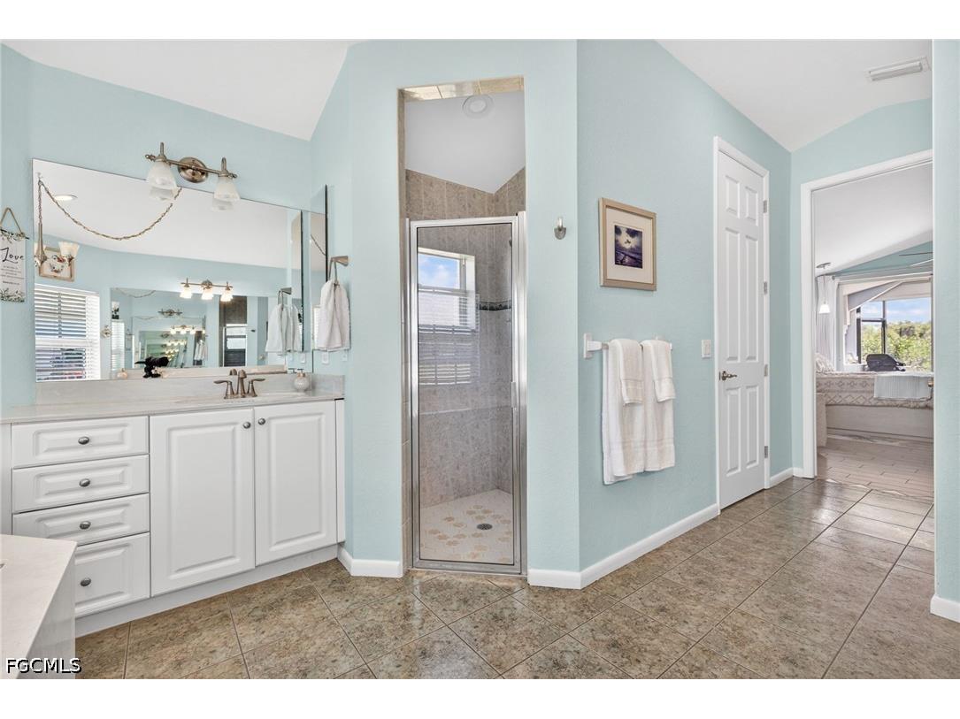 2334 SW Trafalgar Parkway Cape Coral FL 33991 2026021732 image23