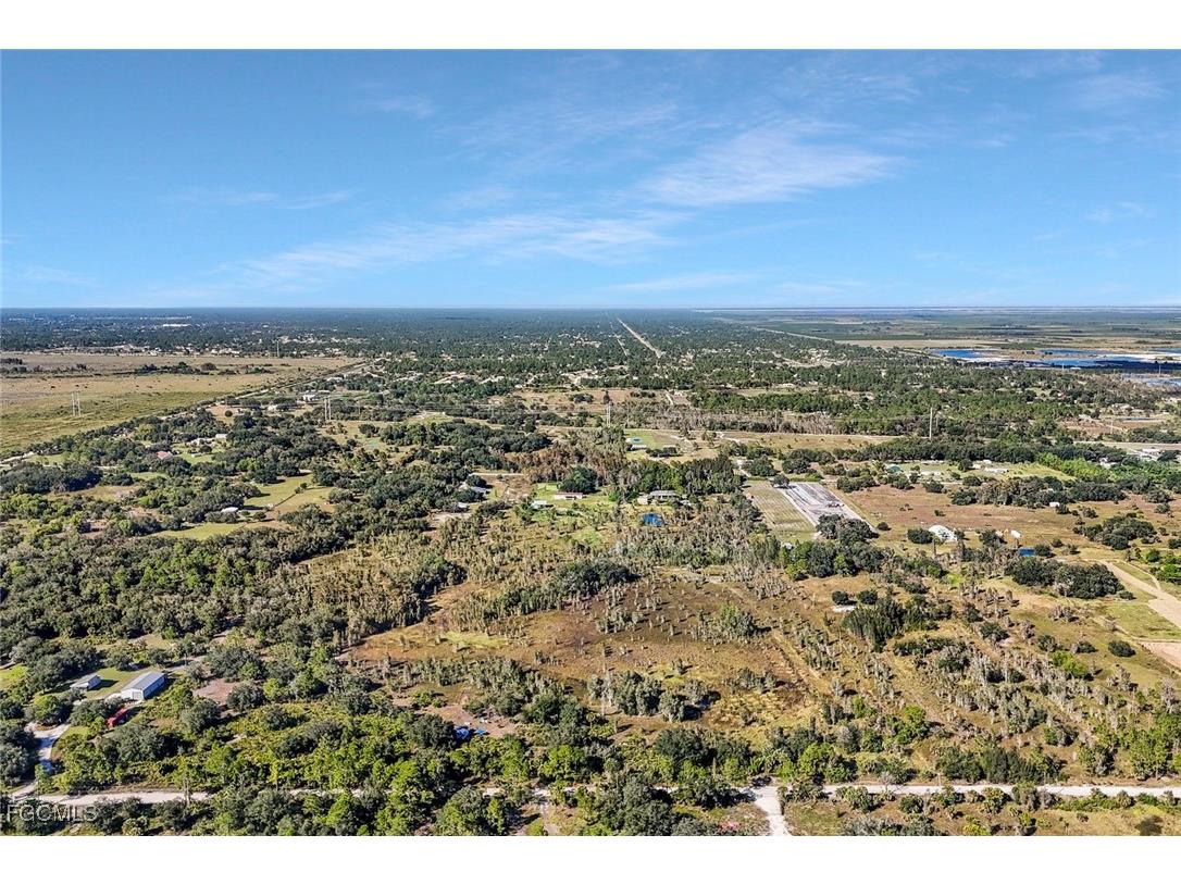 23345 Tinas Lane Fort Myers FL 33913 2025018796 image10