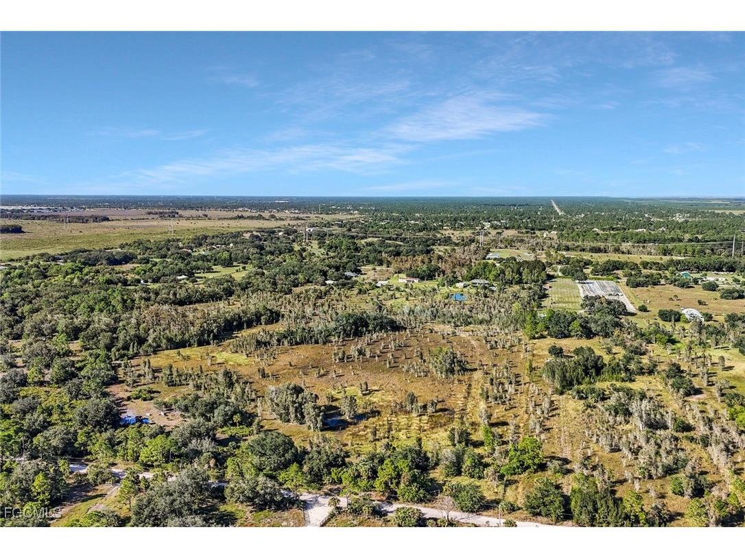 23345 Tinas Lane Fort Myers FL 33913 2025018796 image8