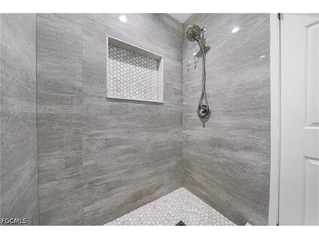 2335 50th Terrace SW Naples FL 34116 2026014360 image12