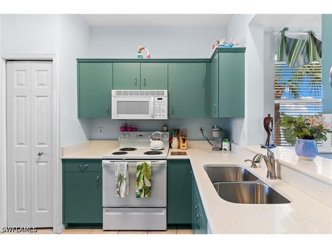 2335 Carrington Court #201 Naples FL 34109 226013183 image6