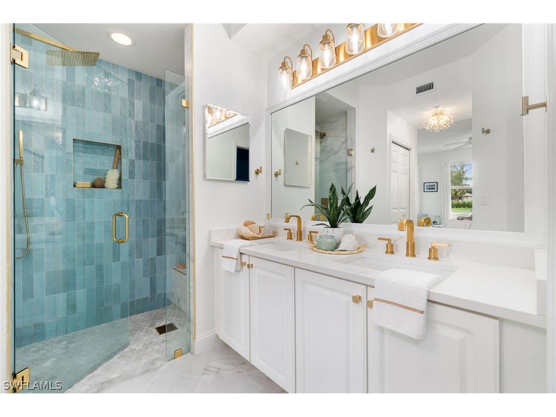 2335 Carrington Court #5-103 Naples FL 34109 224048529 image1