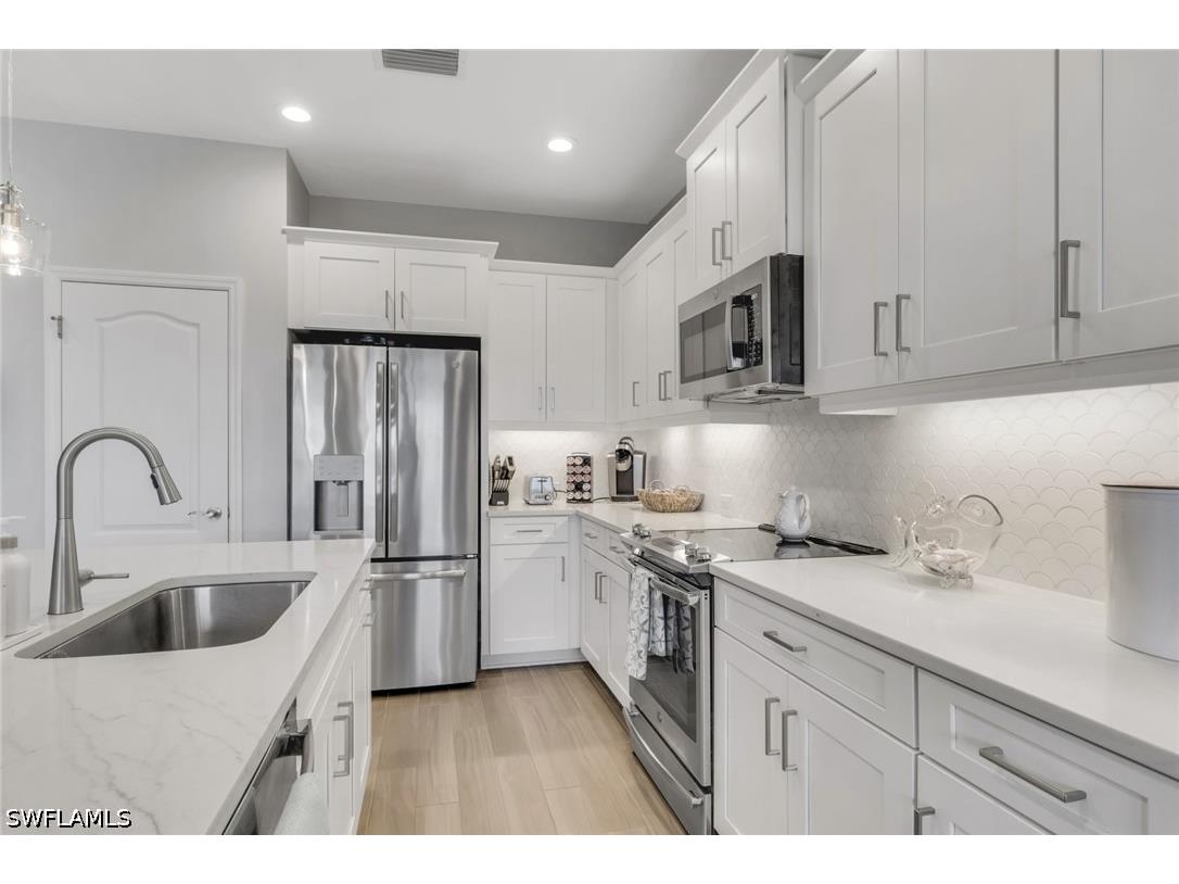 2335 Sawyers Hill Road #506 Naples FL 34120 226022859 image8