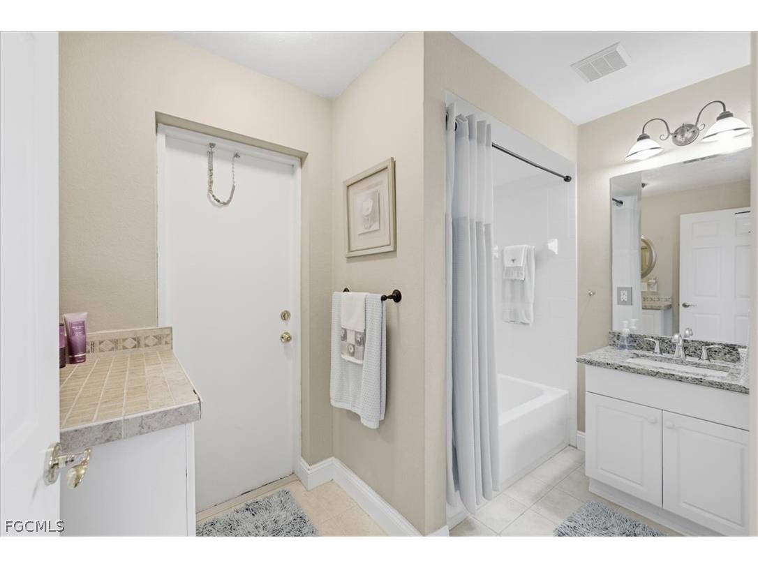 2337 NW 38th Place Cape Coral FL 33993 2026011810 image24