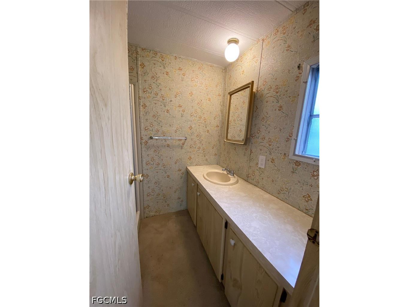 234 Lamplighter Lane North Fort Myers FL 33917 2026024820 image16