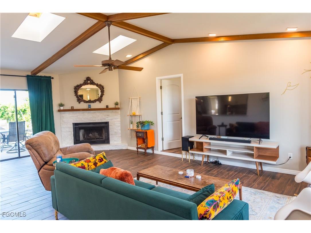 234 NE 10th Place Cape Coral FL 33909 2025013803 image10