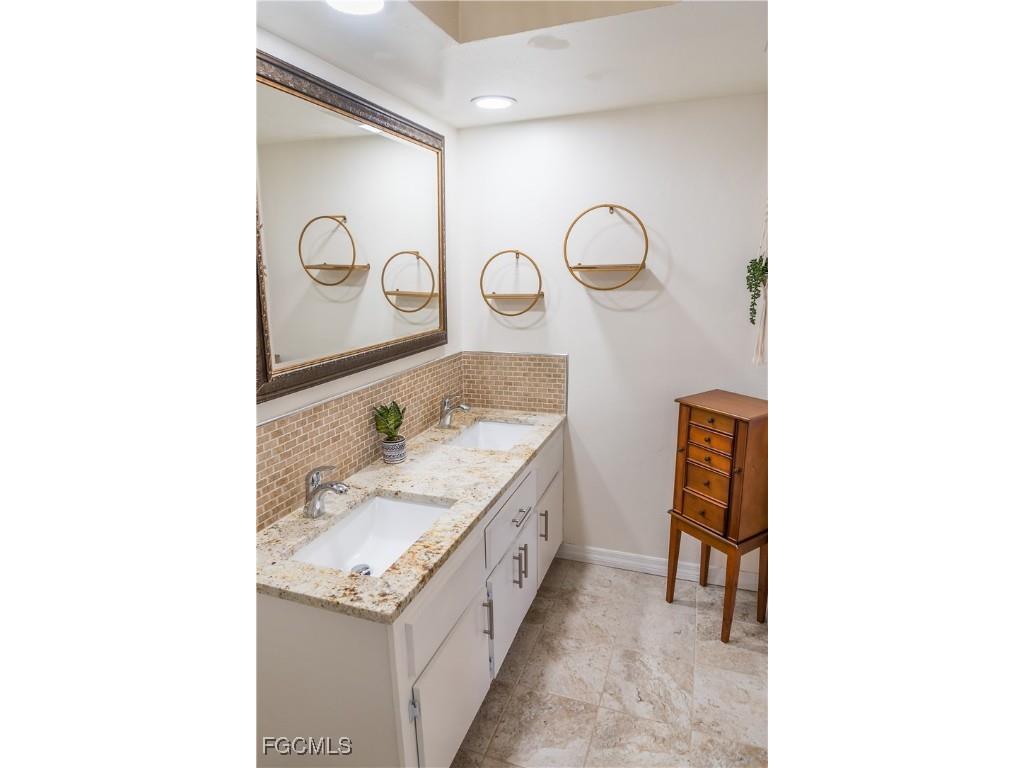 234 NE 10th Place Cape Coral FL 33909 2025013803 image16