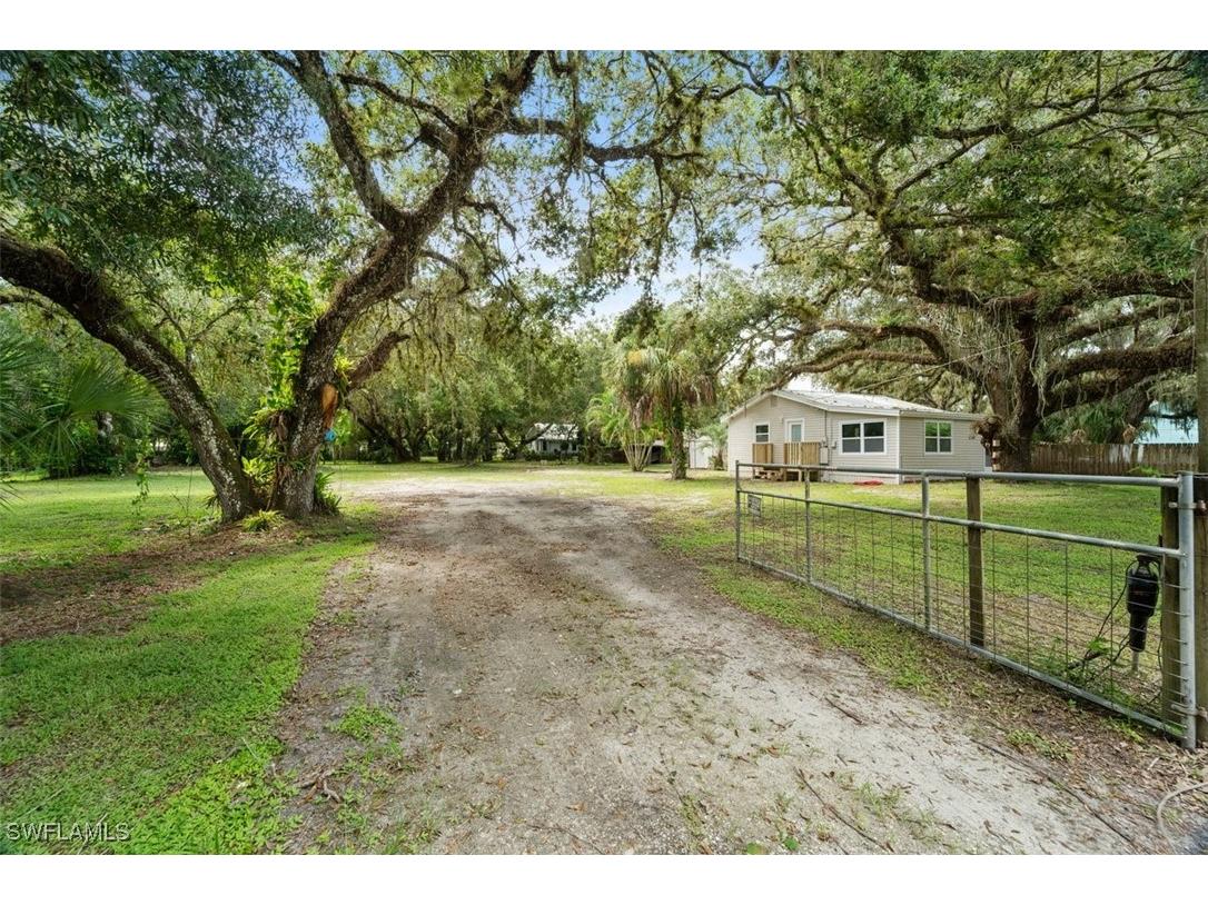 234 S Elm Street Labelle FL 33935 224071634 image1