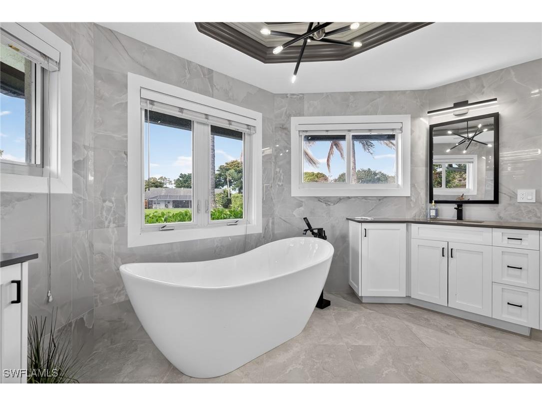 2341 Mayfield Court #8 Naples FL 34105 226003356 image18