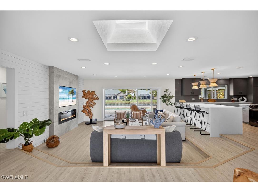 2341 Mayfield Court #8 Naples FL 34105 226003356 image8