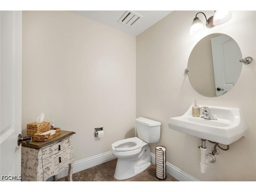 2341 Palm Ridge Road #A B C Sanibel FL 33957 2026022434 image27