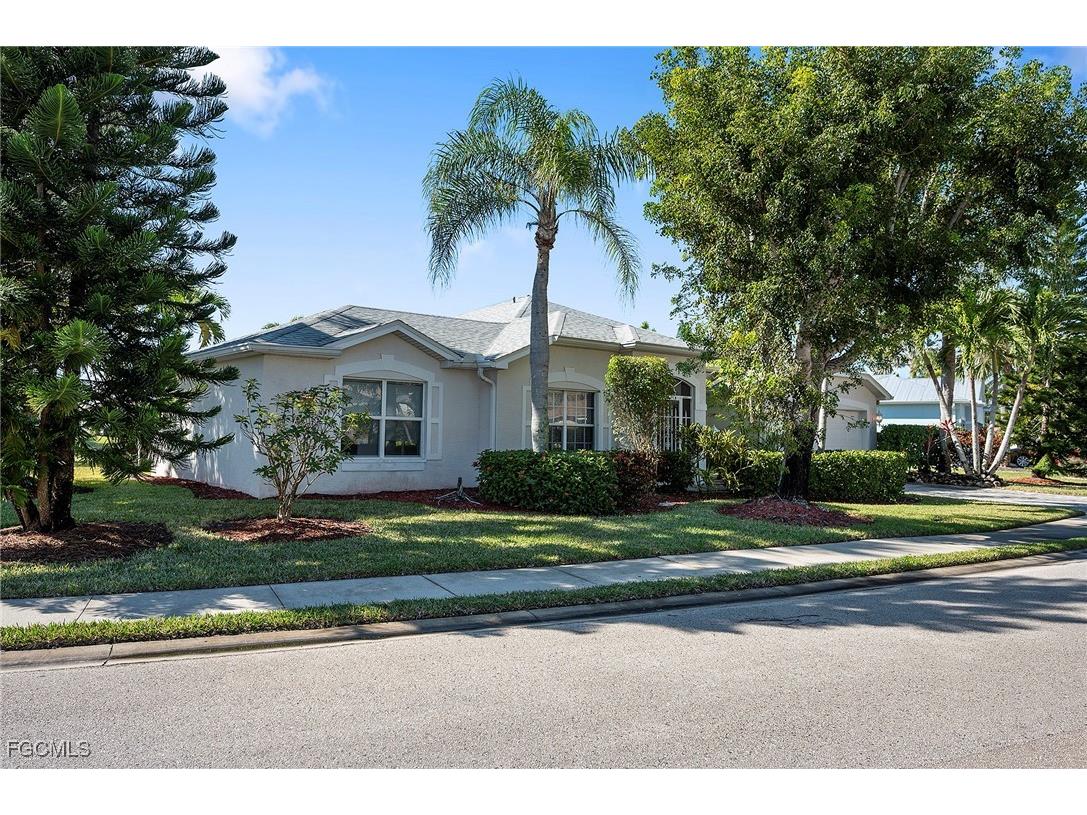 23418 Olde Meadowbrook Circle Estero FL 34134 2025023825 image3