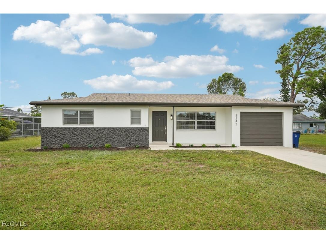 2342 Aldridge Avenue Fort Myers FL 33907 2025018132 image1