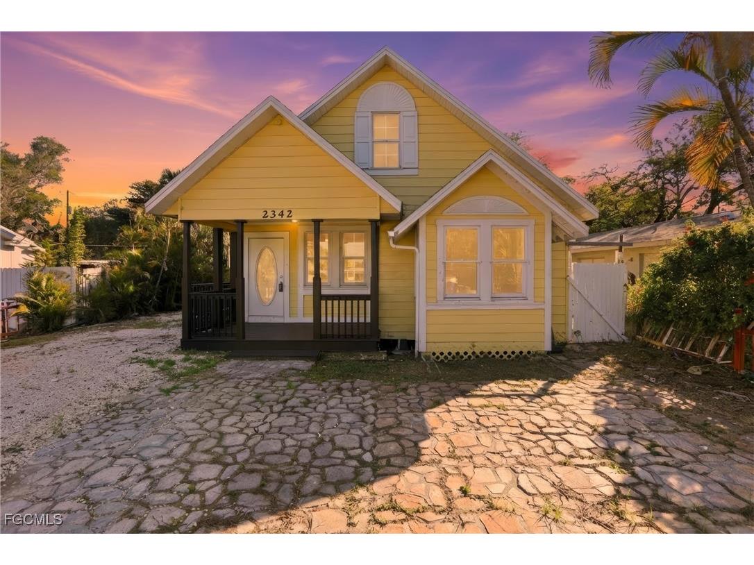 2342 Stella Street Fort Myers FL 33901 2026000841 image2