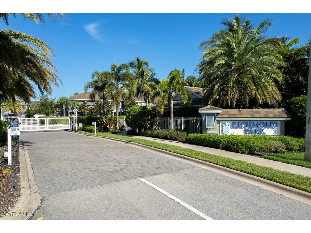 2343 Sheen Lane #401 Naples FL 34120 225058034 image33