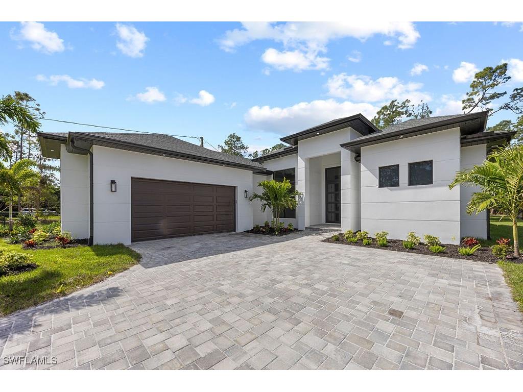 2345 19th Street SW Naples FL 34117 225017346 image1