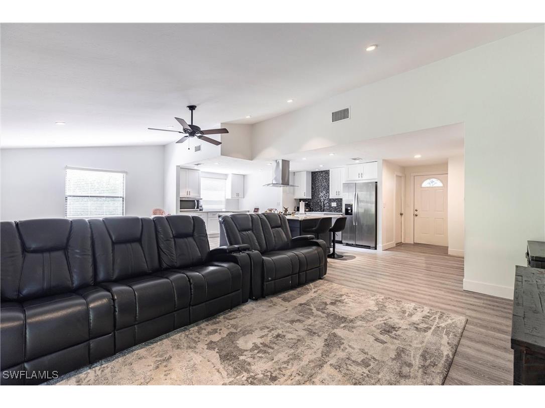 2345 Outrigger Lane Naples FL 34104 225065122 image7