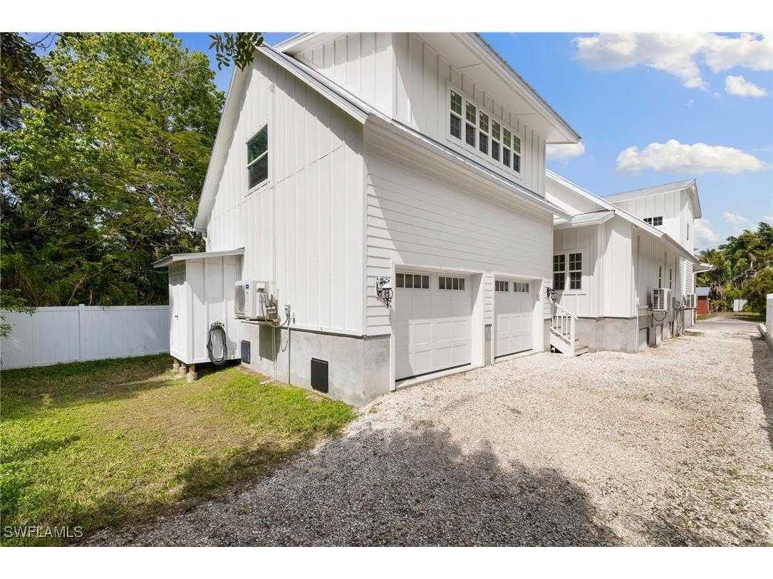 2348 Florida Avenue Naples FL 34112 225078705 image36