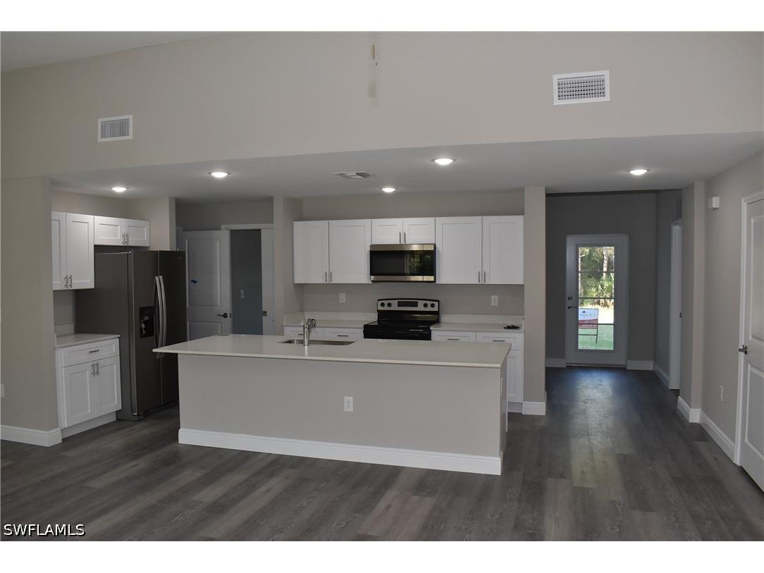 23493 Branch Avenue Port Charlotte FL 33980 226022506 image8