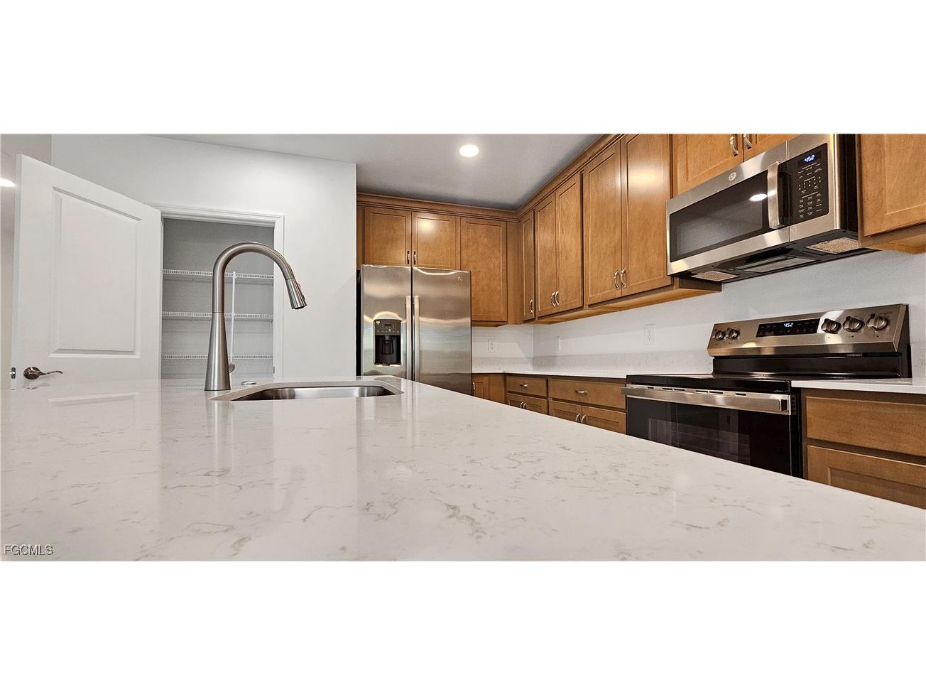 235 Lakeside Breeze Way Lehigh Acres FL 33936 2026006620 image4