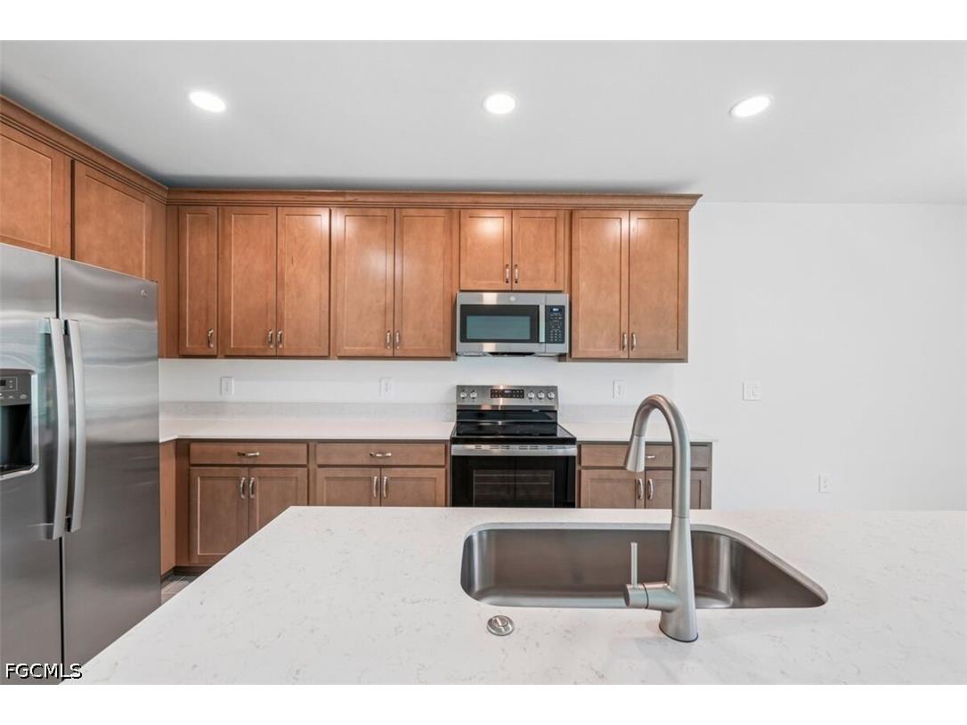 235 Lakeside Breeze Way Lehigh Acres FL 33936 2026027804 image2