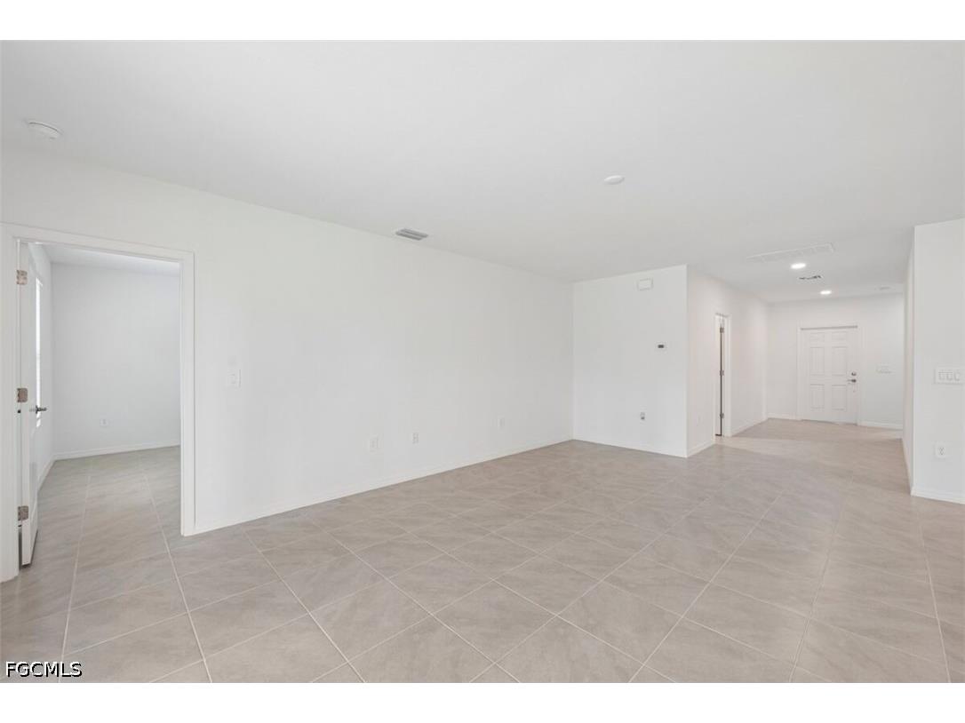 235 Lakeside Breeze Way Lehigh Acres FL 33936 2026027804 image4