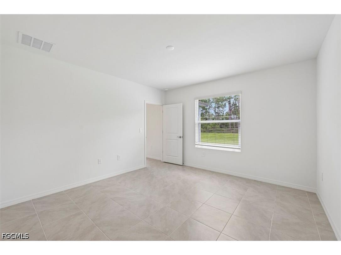 235 Lakeside Breeze Way Lehigh Acres FL 33936 2026027804 image5