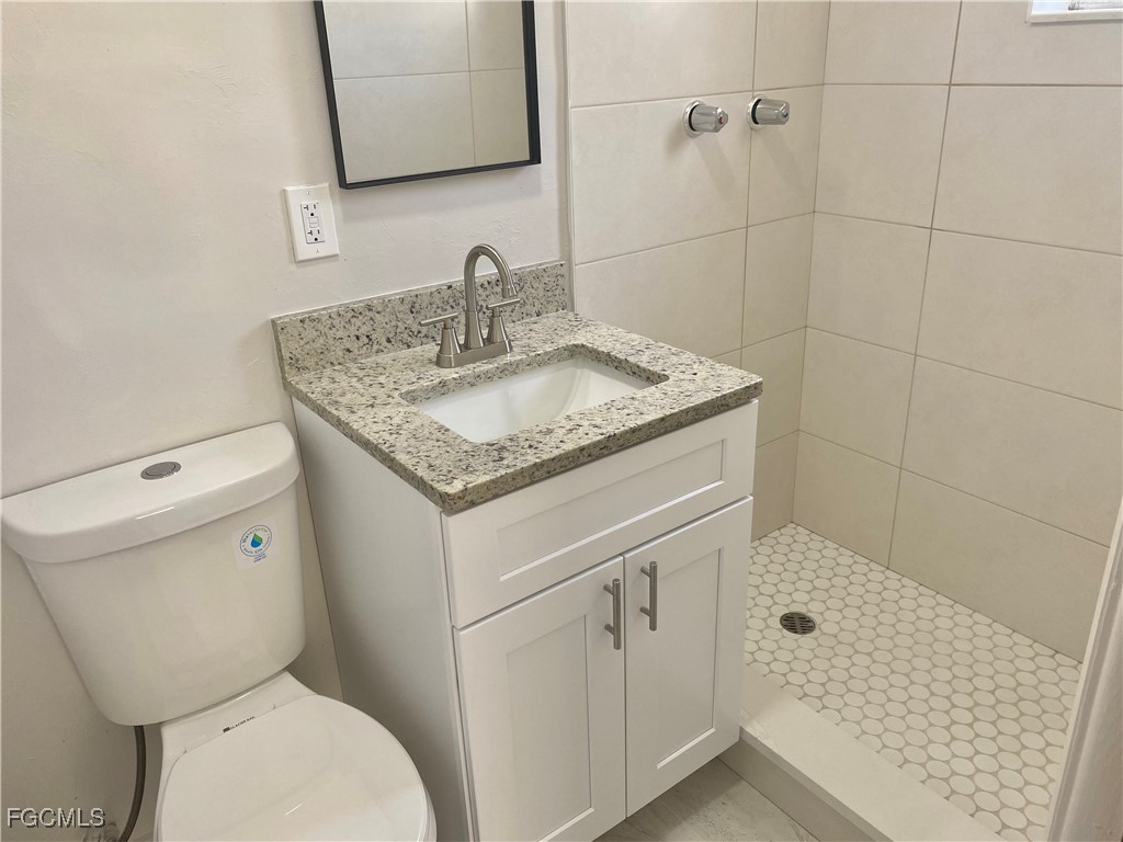 235 Maine Avenue Fort Myers FL 33905 2025002668 image14