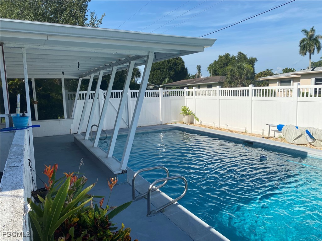 235 Maine Avenue Fort Myers FL 33905 2025002668 image2