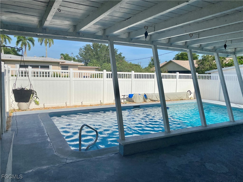 235 Maine Avenue Fort Myers FL 33905 2025002668 image5