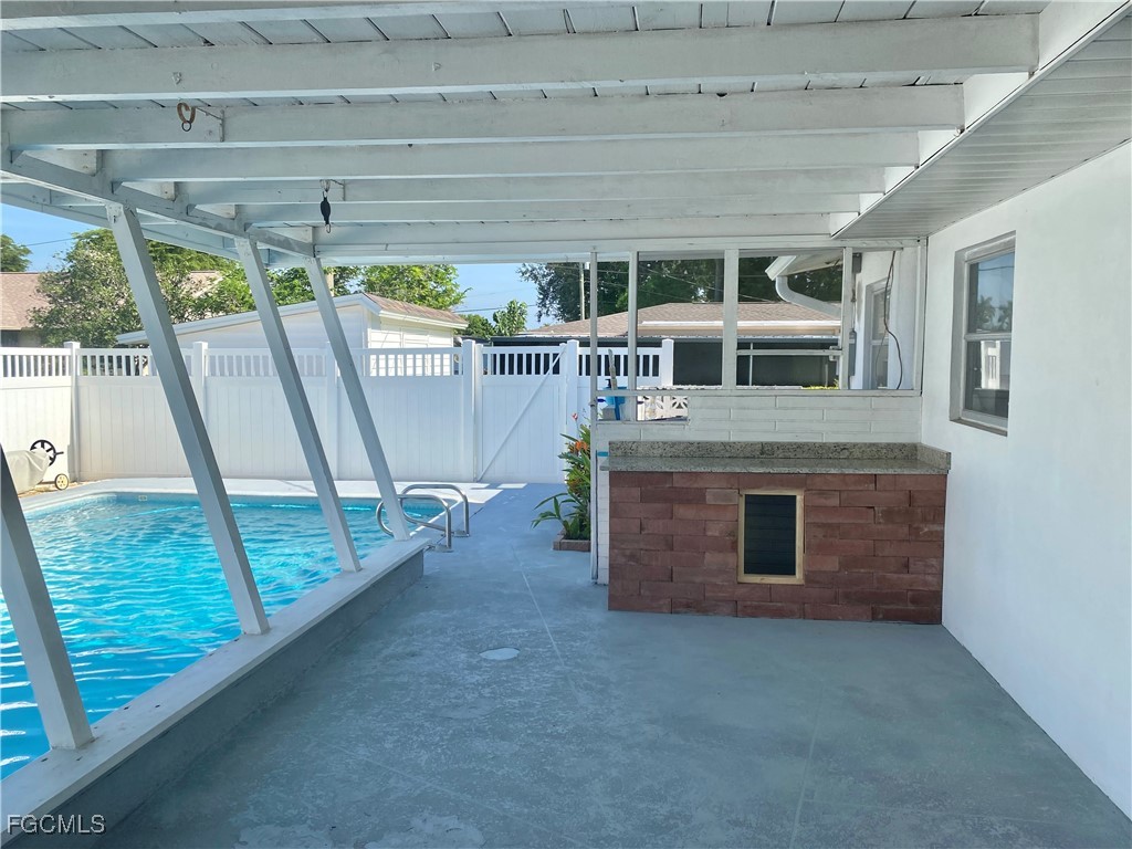 235 Maine Avenue Fort Myers FL 33905 2025002668 image6