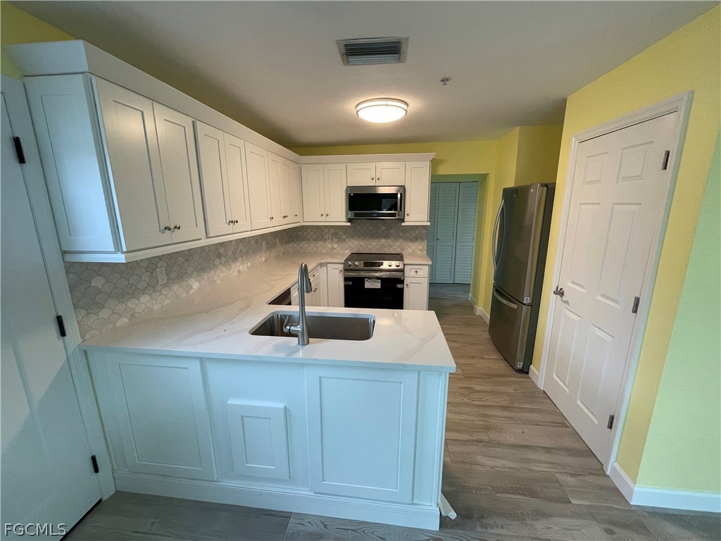 235 Miramar Street Fort Myers Beach FL 33931 2026011976 image4
