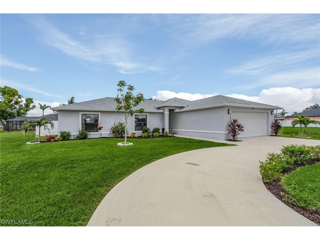 235 Nicholas Parkway E Cape Coral FL 33990 223049422 image1
