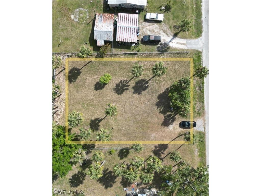 235 Palmacea Road Fort Myers FL 33905 223054923 image1