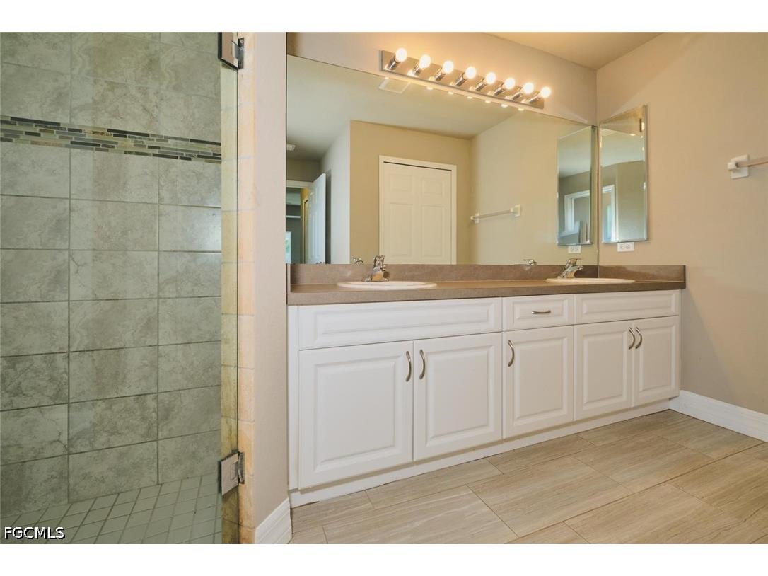 235 SW 12th Street Cape Coral FL 33991 2026023706 image16