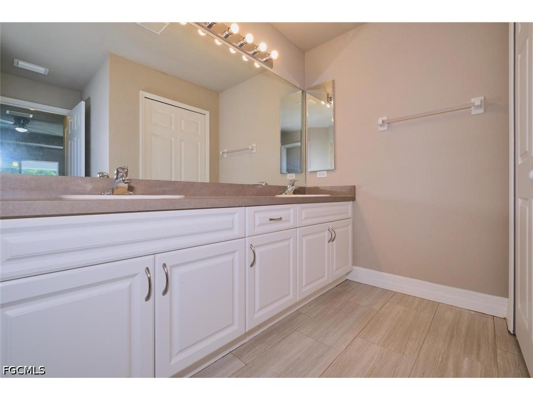 235 SW 12th Street Cape Coral FL 33991 2026023706 image18