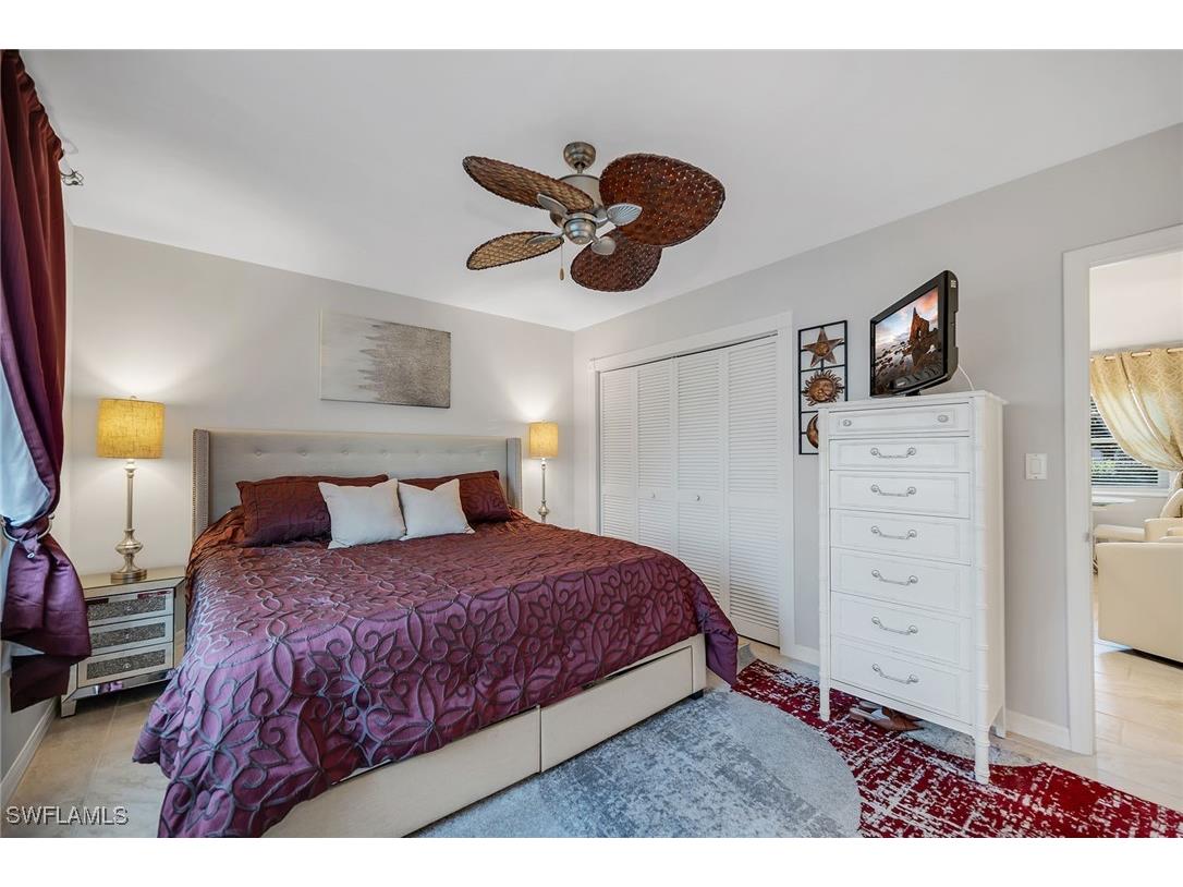 235 Seaview Court #B2 Marco Island FL 34145 226003386 image15