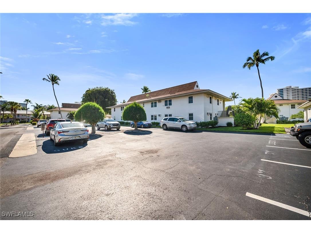 235 Seaview Court #B2 Marco Island FL 34145 226003386 image21